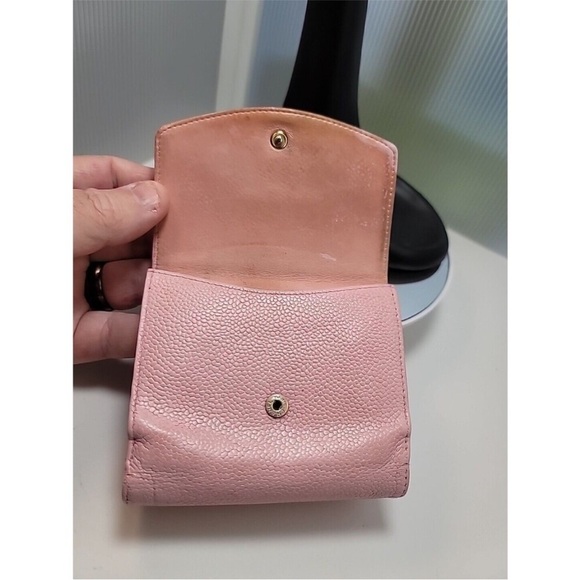 CHANEL Mark Caviar Skin PINK COCO BI-FOLD WALLET - Picture 14 of 16